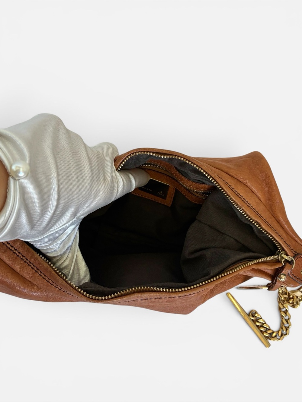 Fendi Tan Leather Shoulder Hobo with Gold Chain Accent - Picture 9 of 11